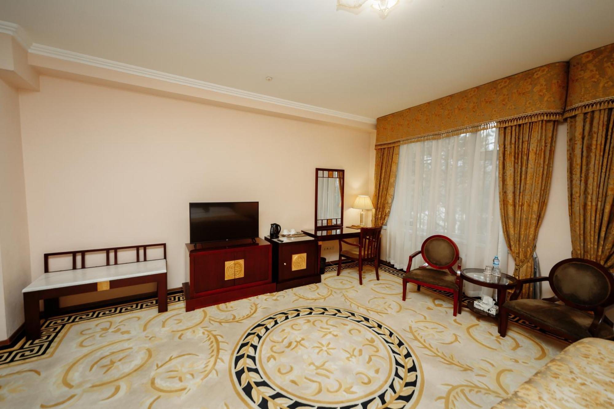 Hotel Royal Florence Kişinev Dış mekan fotoğraf