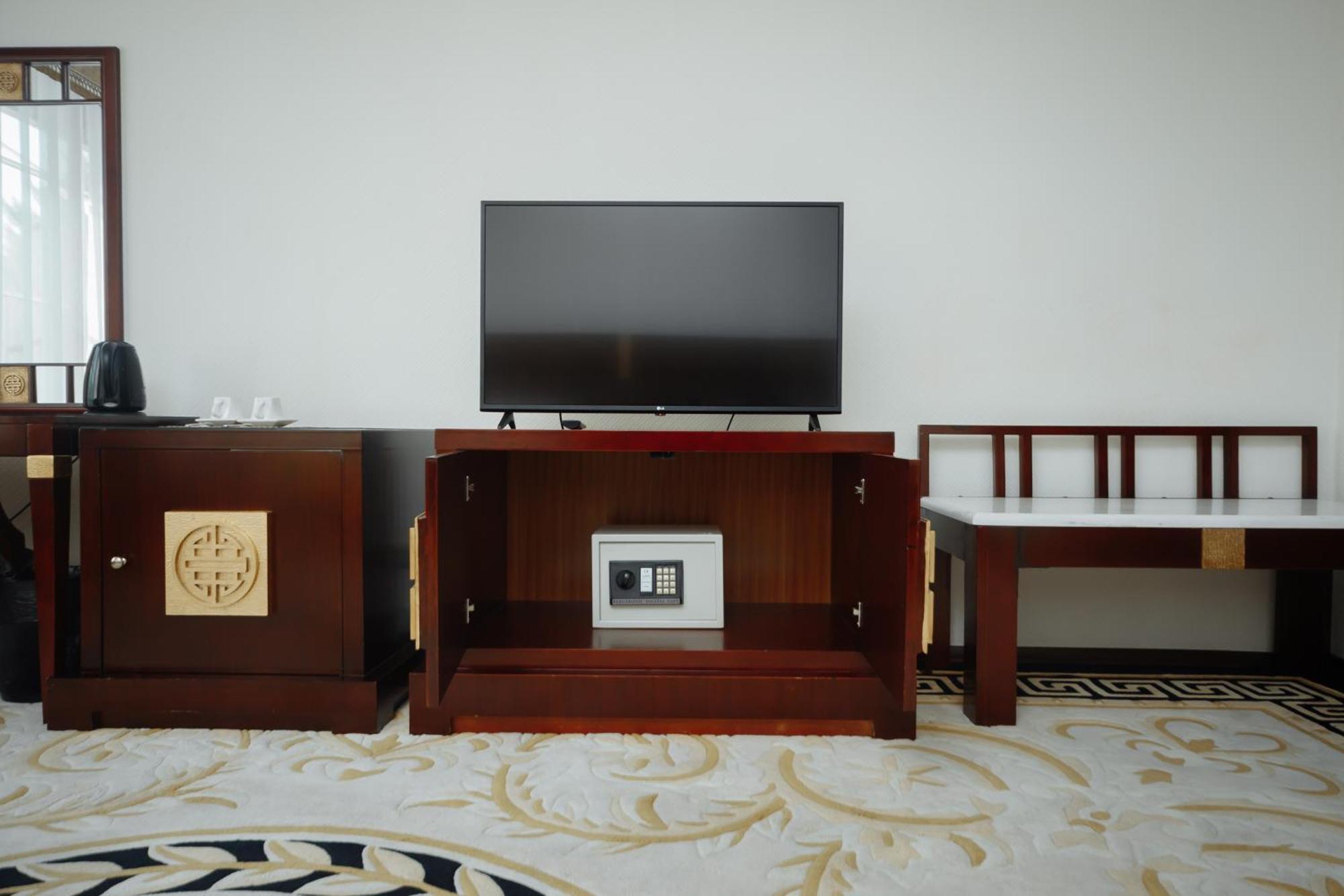 Hotel Royal Florence Kişinev Dış mekan fotoğraf
