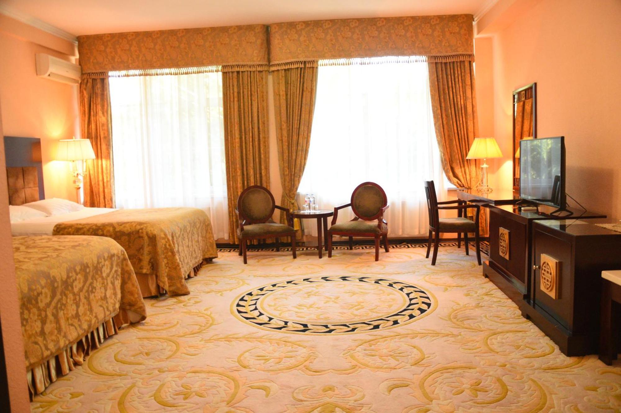 Hotel Royal Florence Kişinev Dış mekan fotoğraf