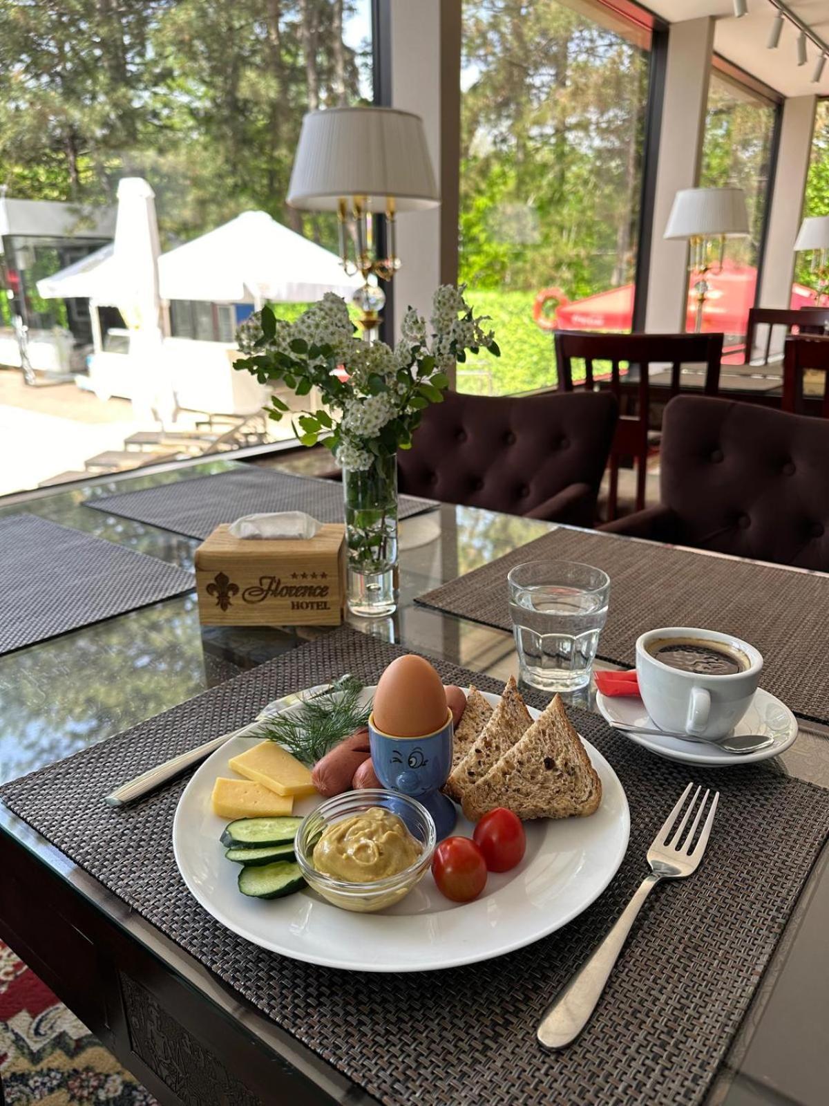Hotel Royal Florence Kişinev Dış mekan fotoğraf