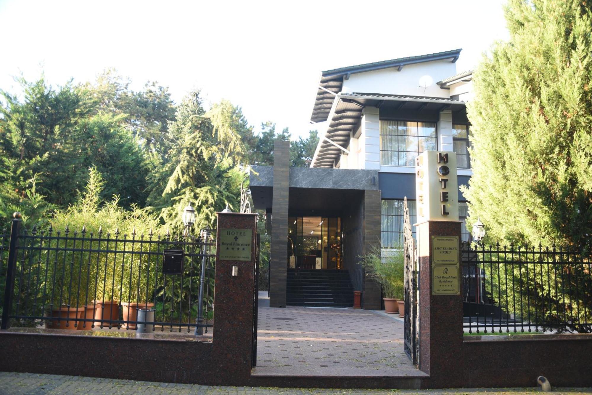 Hotel Royal Florence Kişinev Dış mekan fotoğraf